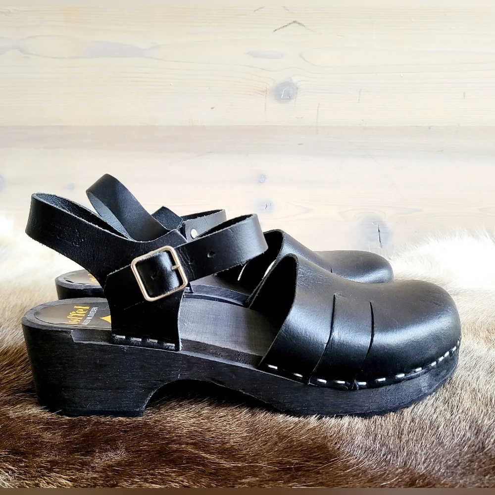 Swedish Hasbeens Clog Sandals Rare Black Sole size 40 NWOT